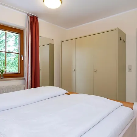 Apartment Haus Am Kurpark 3 *