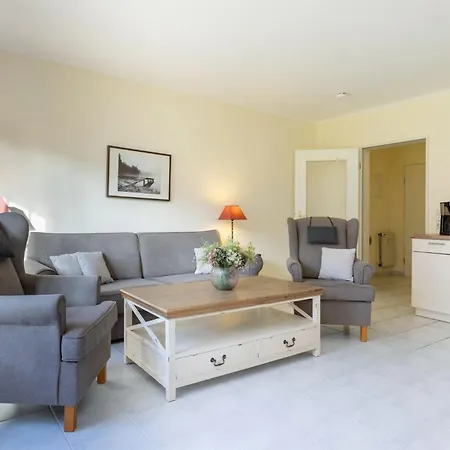 Haus Am Kurpark 3 *