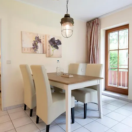 アパート Haus Am Kurpark 3 シャルボイツ